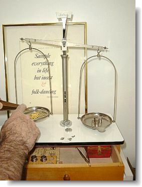 Weighing alloy components