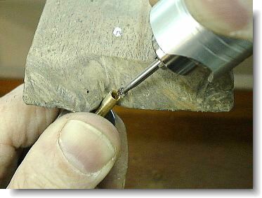 Seating the diamonds