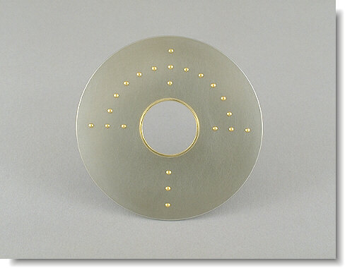 Hard disk bezel